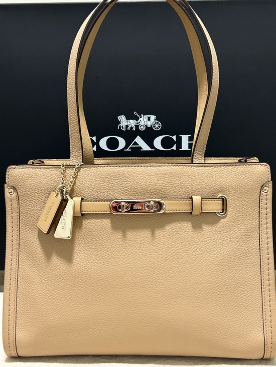 Coach Handbags - COACH Swagger 30 Polished Pebble Leather Tote Bag